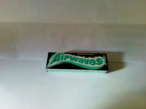Airwaves Gum Black Mint